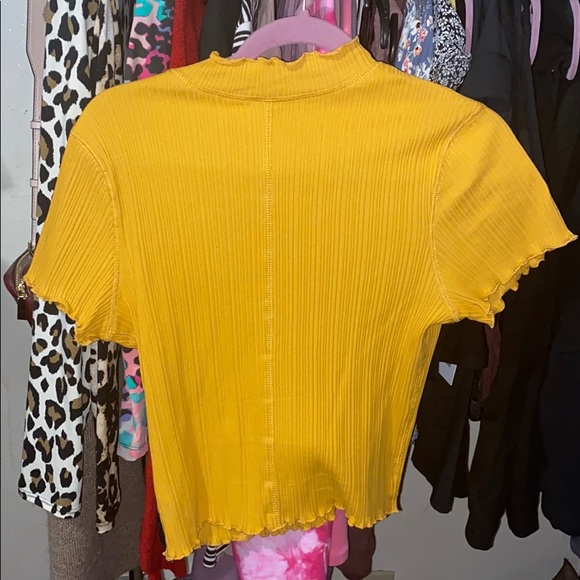 Wild fable yellow mustard top (L) - Picture 4 of 4